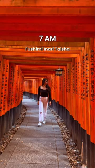 Angelia & Chris Wong | USA Travel Couple, Fushimi Inari Taisha