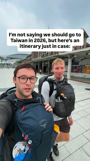 Mason & Jordan | Travel & Adventure Couple, Taipei Zoo