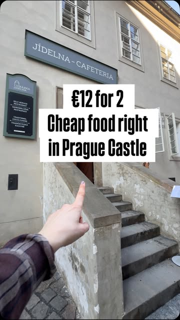 Prague Walks | Walking Scenarios | Local tips, Prague Castle