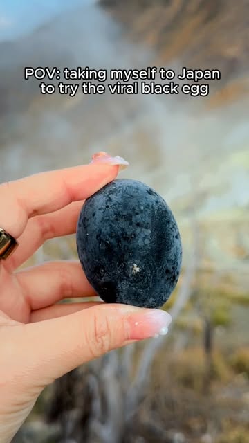 Christie Marie | Food and Travel Blogger, Black egg statue (South)