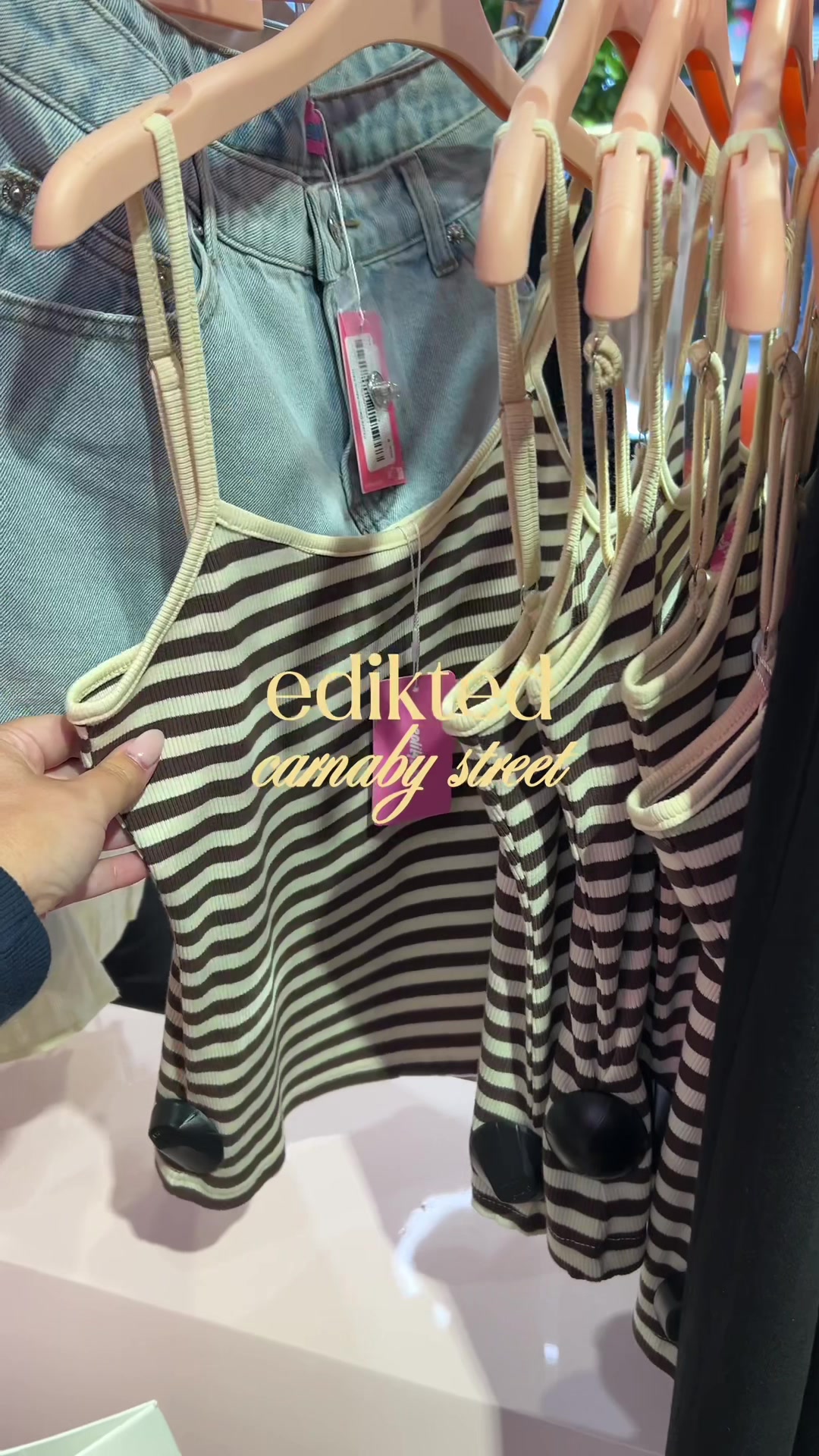 mollie ⟡, Carnaby Street