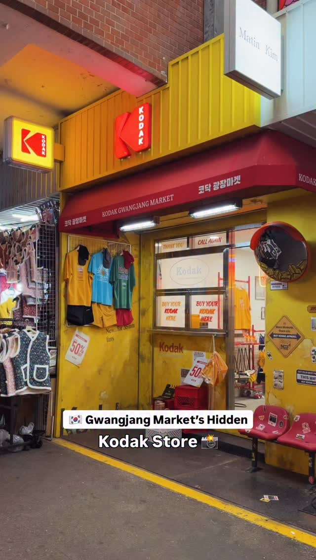 Deborah in Korea (데보라), Gwangjang Market
