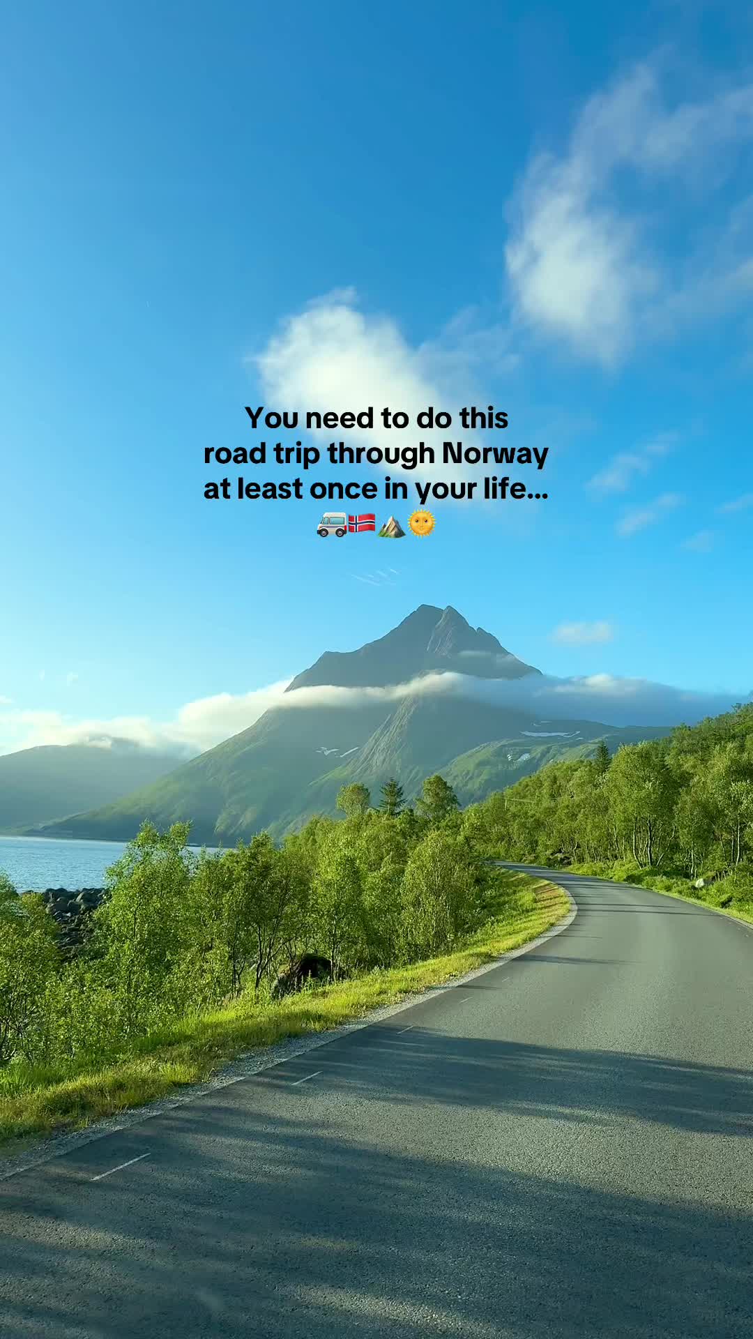 Lara | travel & outdoors, Tromsø