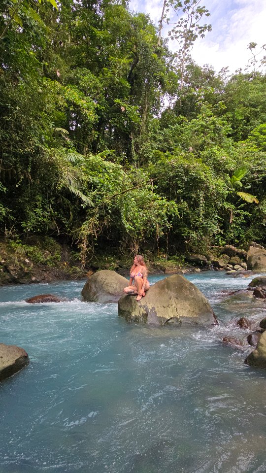 kait 🌺, Poza Danta Piuri río celeste