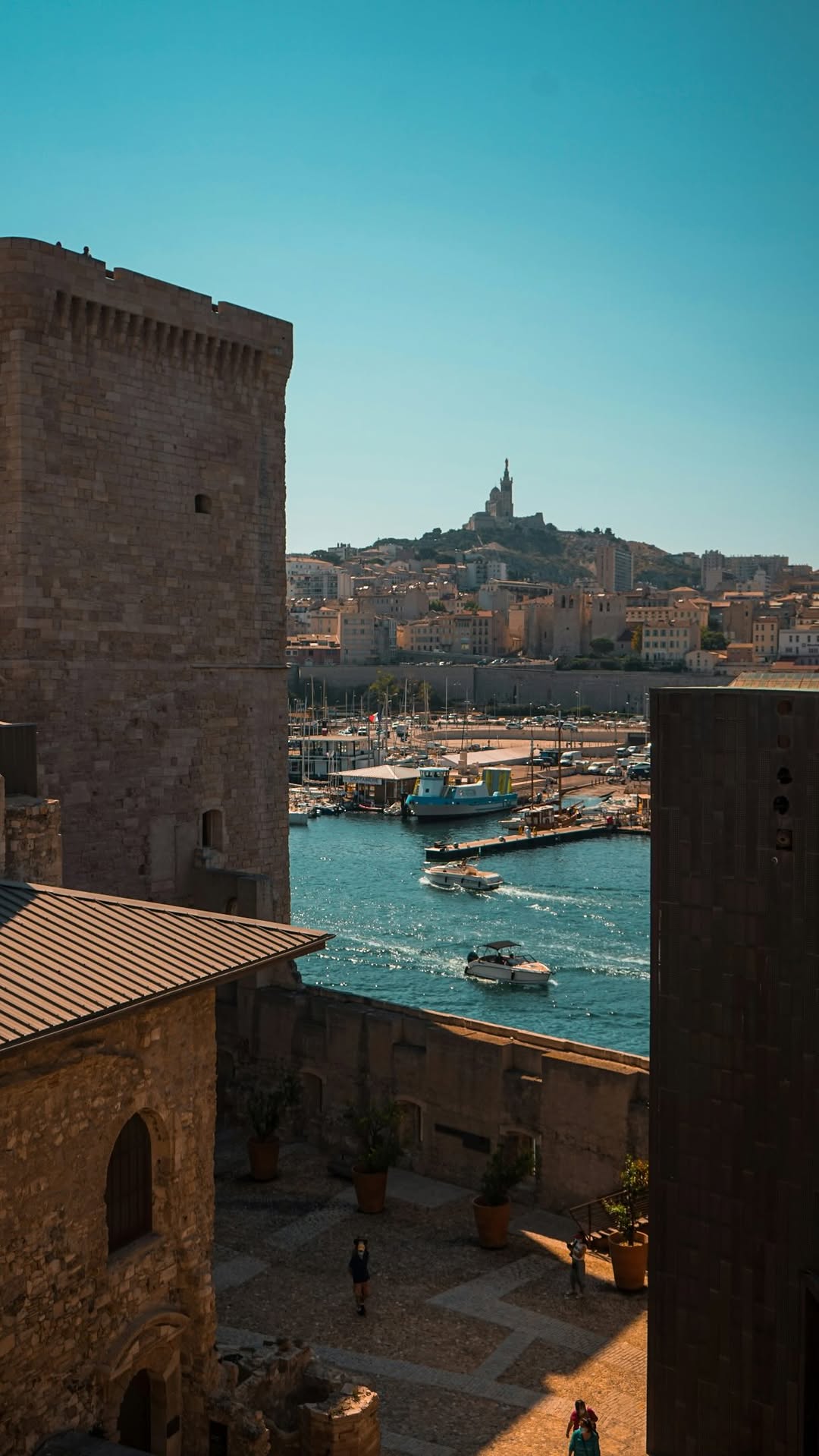 Sarah  ✈︎ Travel Advisor, Antibes