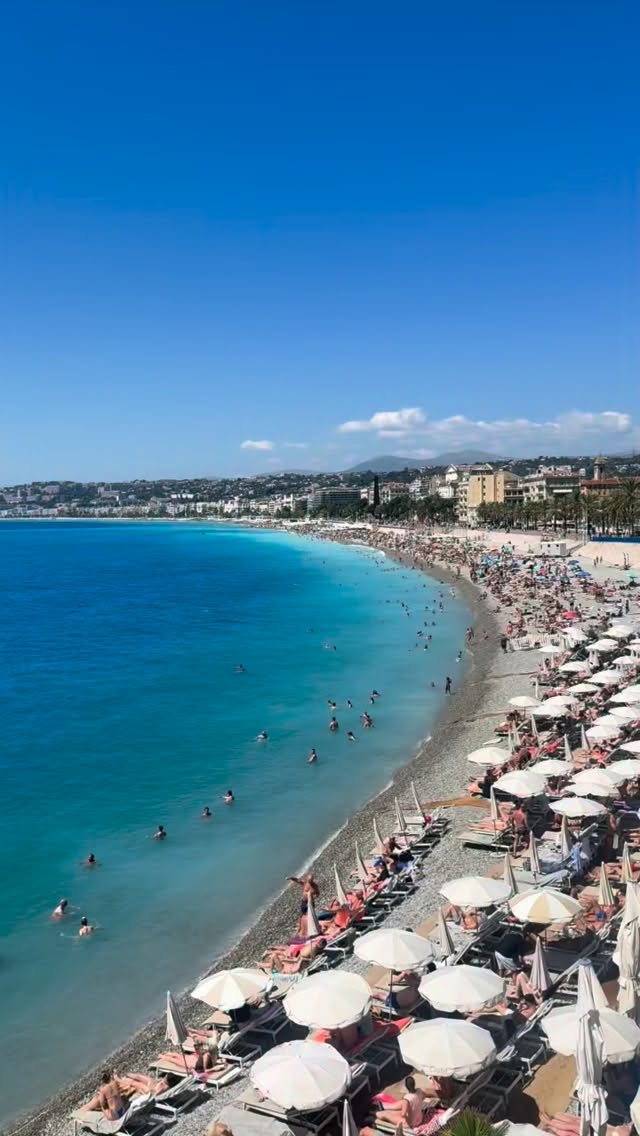 Elisa | FRENCH RIVIERA MON AMOUR, Croisette Beach Cannes