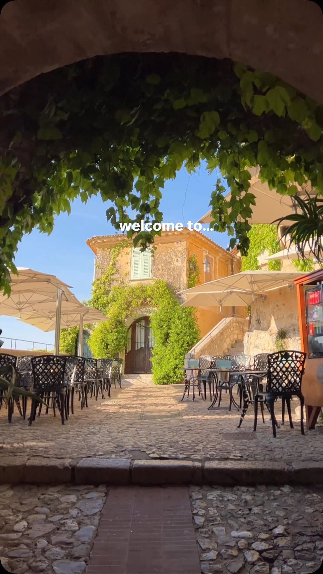 Victoria Chmel | Travel Content Creator, Èze