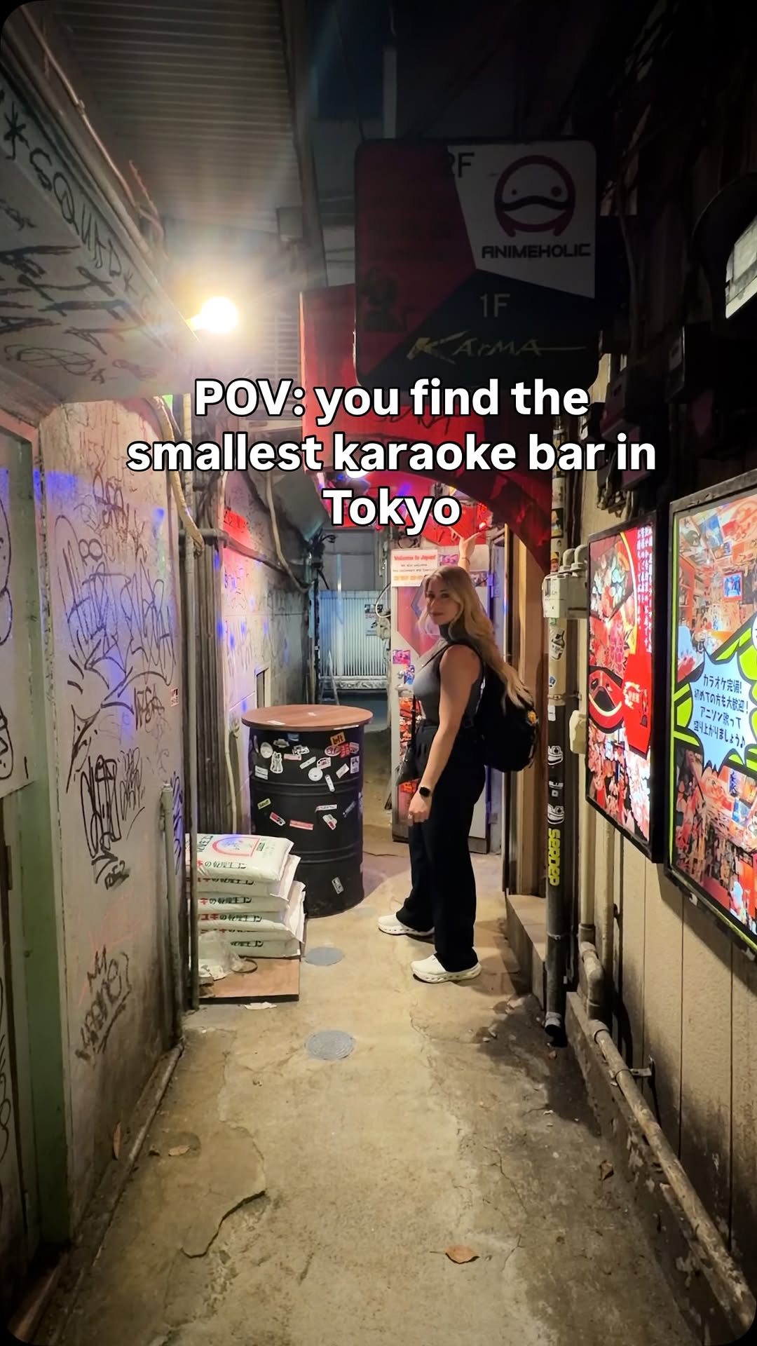 Roxanne Nawrot, Shinjuku Golden Gai