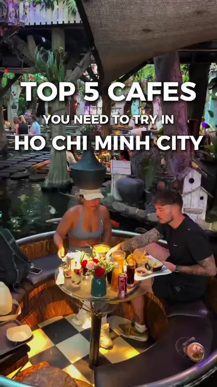 Seniworld Travel, Cafe Sân Vườn Miền Thảo Mộc