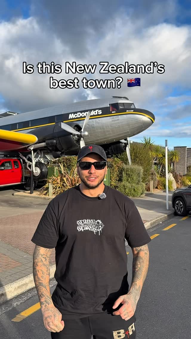 Kosmos, McDonald's Taupo