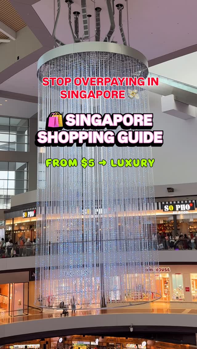 Shivi 🌻 UGC • Lifestyle & Travel | 🇸🇬, Orchard Road