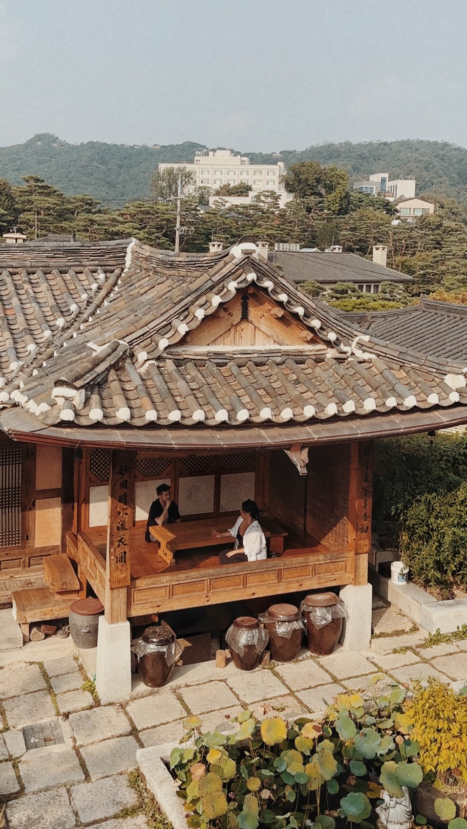 Teri Yeung, Bukchon Hanok Village