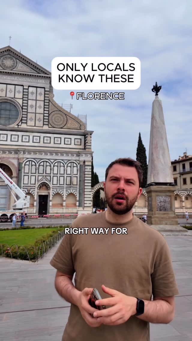 Locally | Travel & Audio Guide, Riccardi Medici Palace