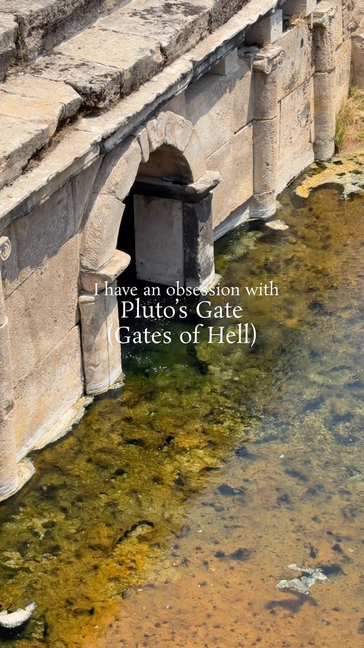 julie 🧚🏼‍♀️, Hierapolis