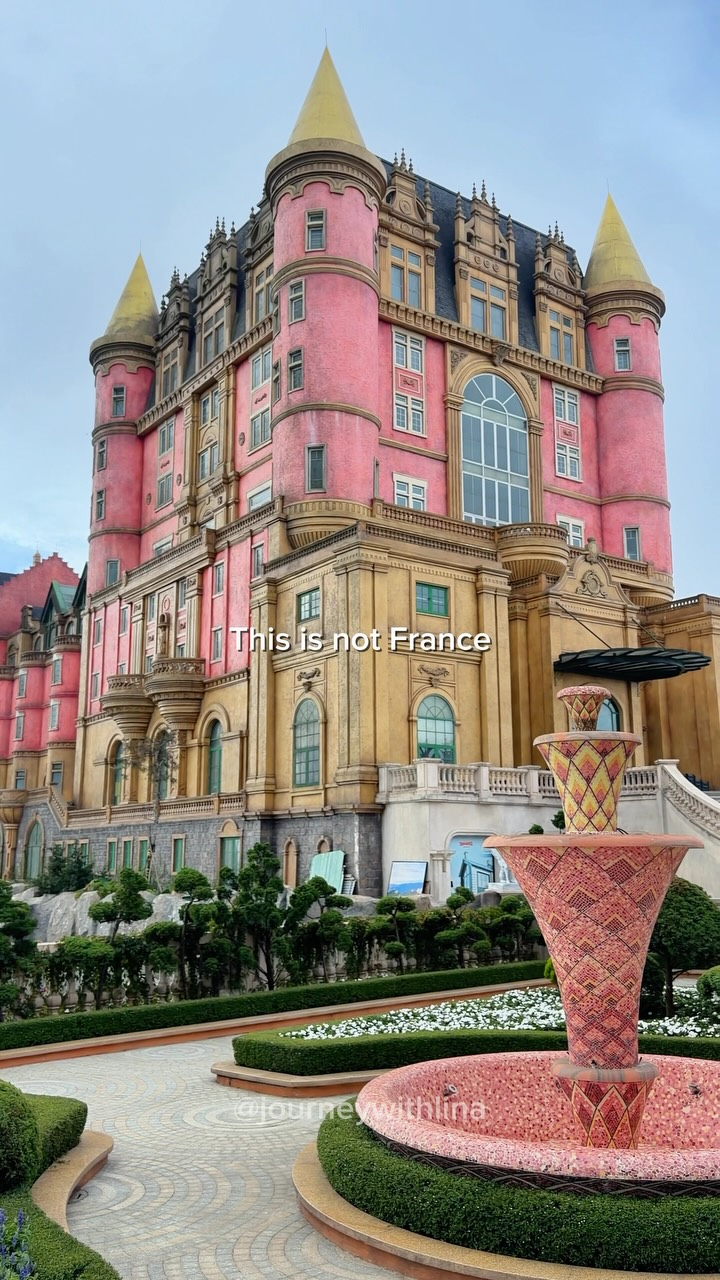 Lina Irwanto| San Francisco Travel & Lifestyle, Hoàn Kiếm Lake