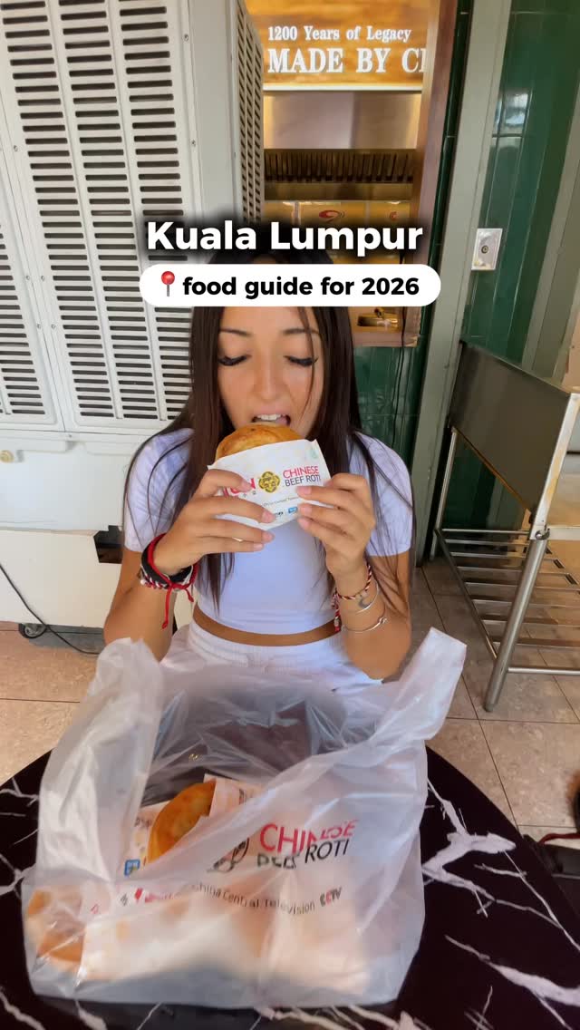 ELE  & EMI  | Travel Couple  creators|  Southeast Asia, Jamboo Cafe KL