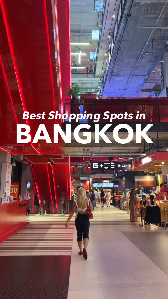 Vanessa Huang 💛, Chatuchak Weekend Market