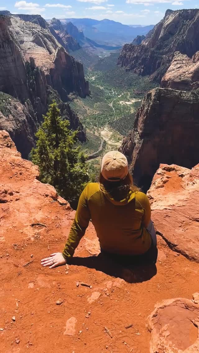 Justin & Jess | Adventure Travel Couple, Angels Landing Trail