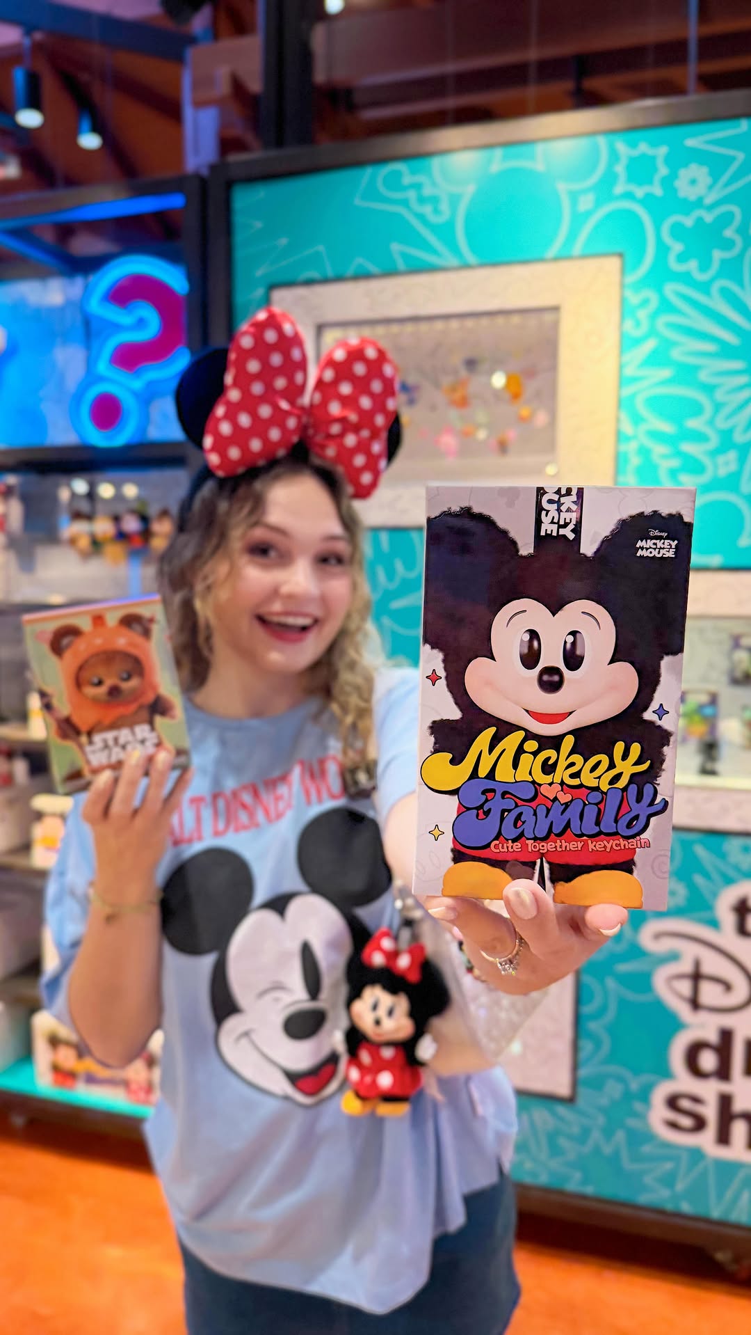 Shannon ✨, Disney Springs