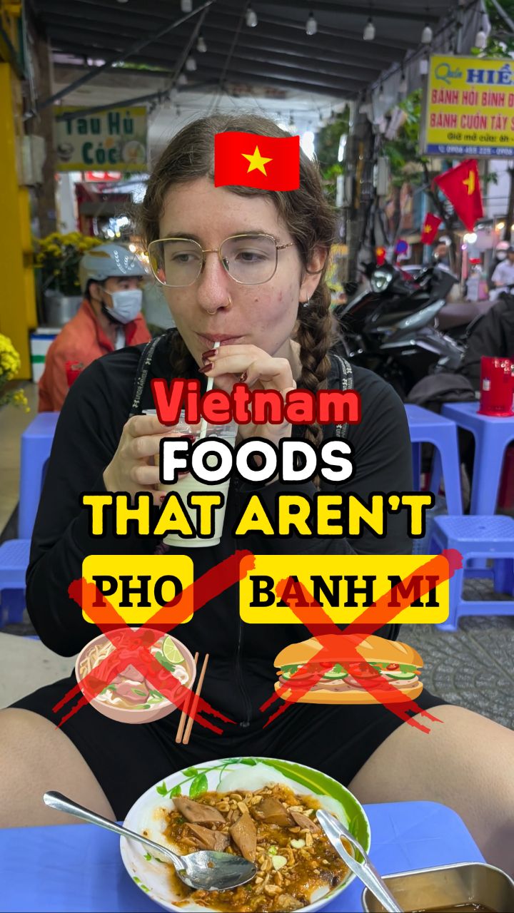 Liam & Sarah | Life in Vietnam 🇻🇳, Xôi Gà Number One (Chính Gốc)