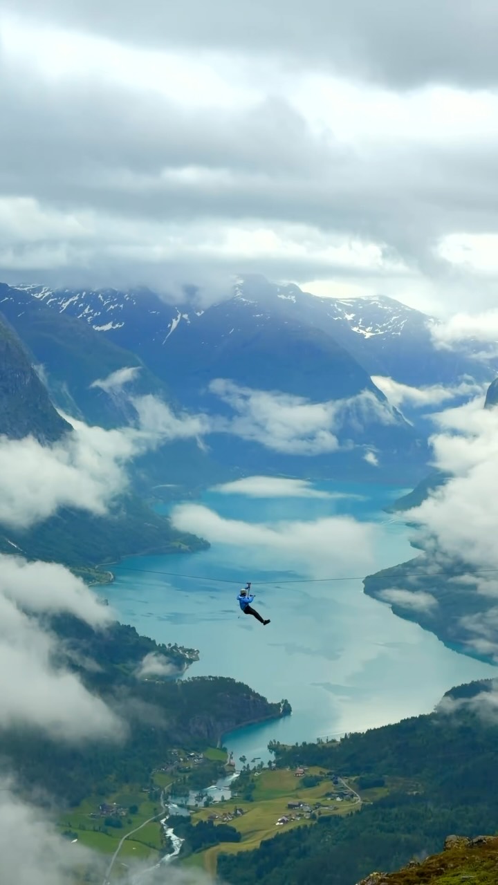 Dan & Alex Spieler | Travel Couple | Miami, Loen Skylift
