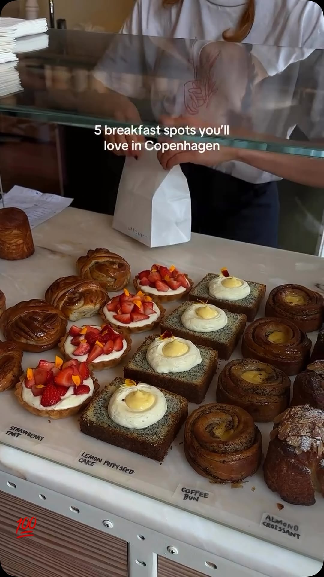Maša | Food & Travel Content Creator, Juno the bakery