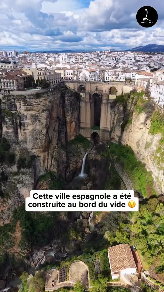 LIEU INSOLITE, El Tajo de Ronda