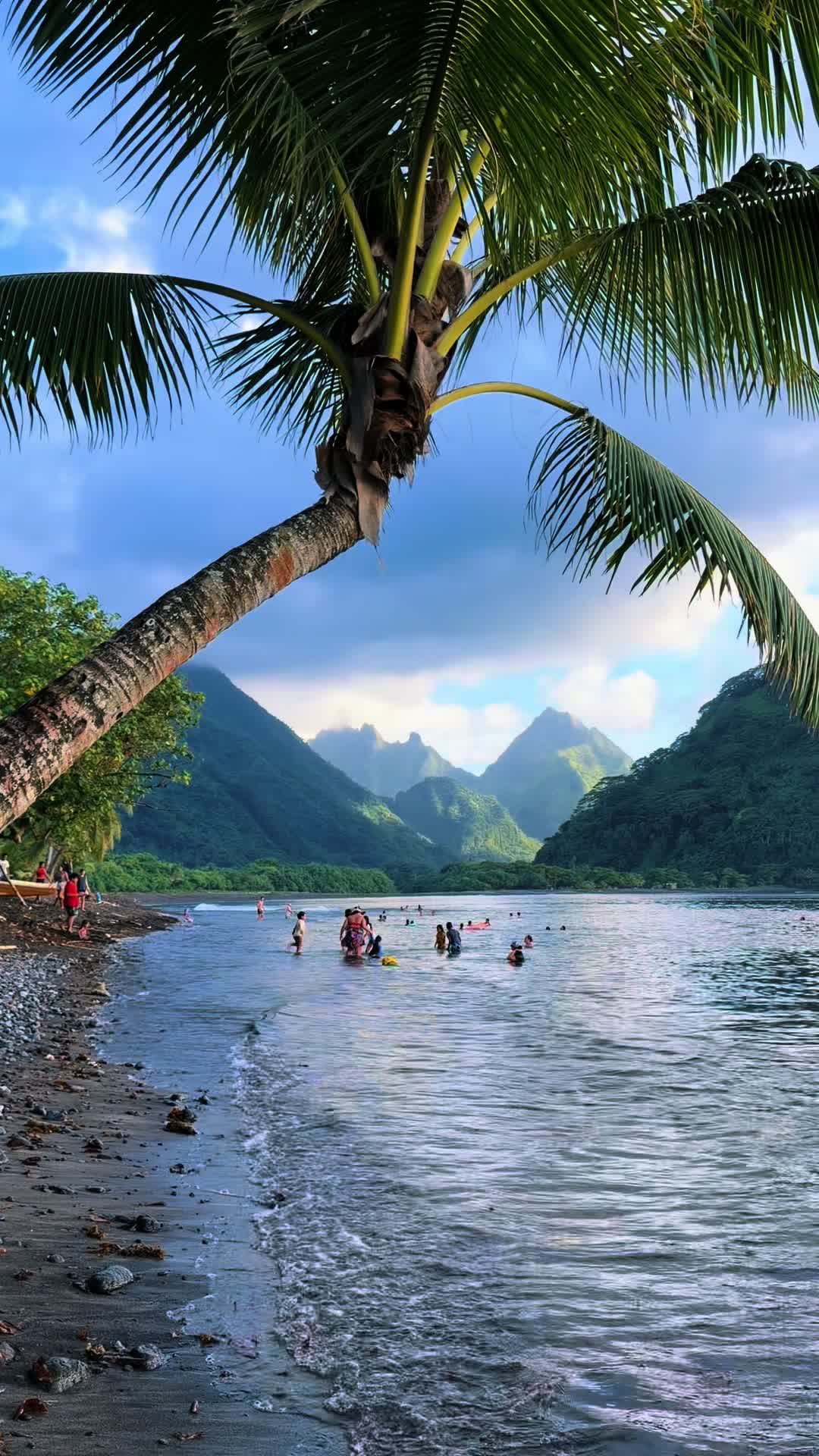 Nadira | travel content🌍✈️, Mo'orea