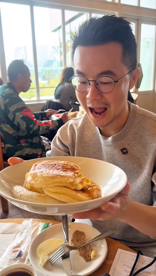 Lex Goh 雷克斯, The Front Room Deli Restaurant Marunouchi