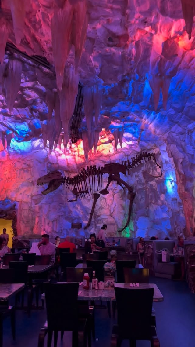 See WDW!, T-Rex Cafe