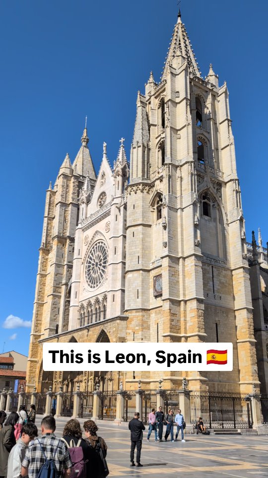 Cam and Nicole Wears, Catedral de León