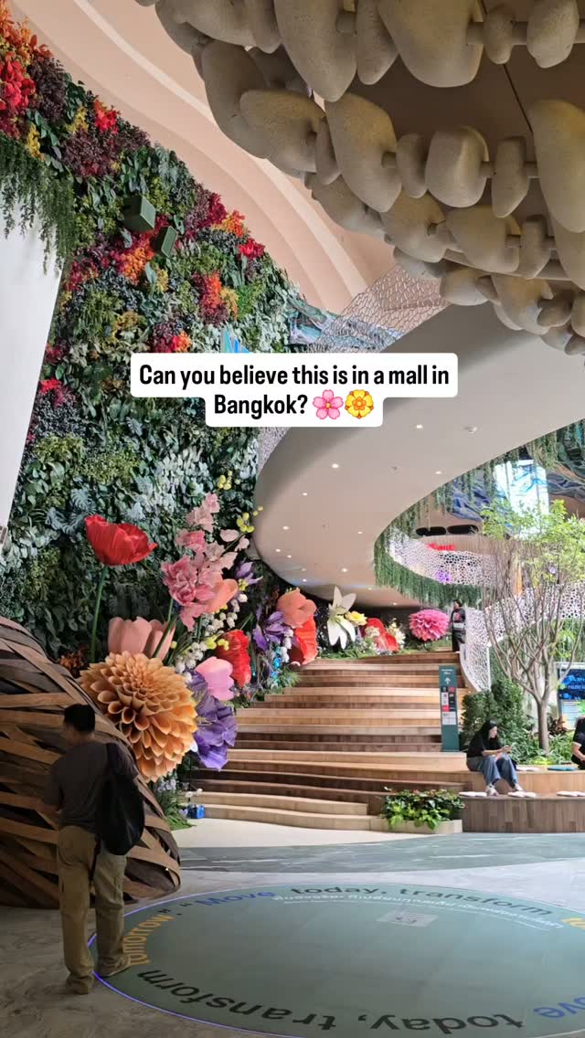 Claire White | Family Travels ✈️, Siam Paragon