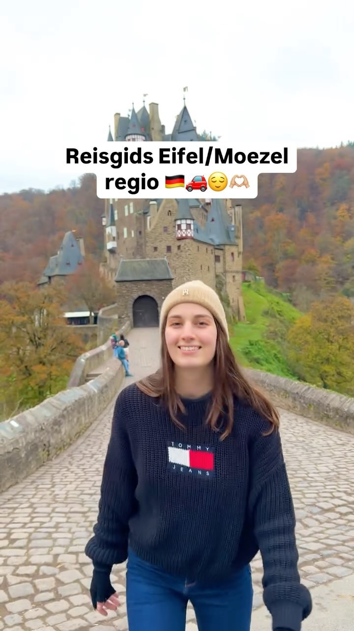 Laura Korozsi, Cochem Castle