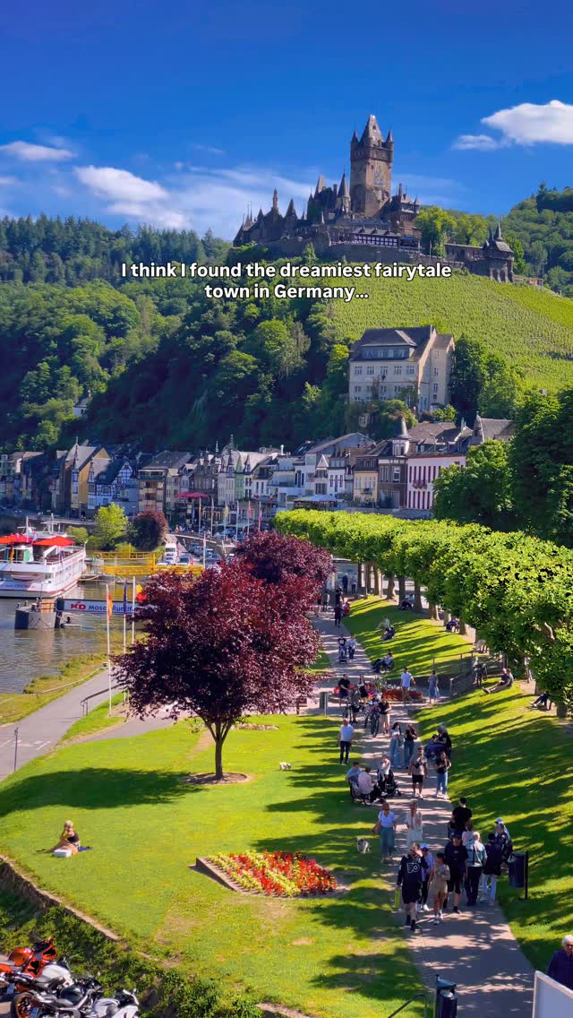 Isabella Sommer | Solo Travel, Cochem Castle