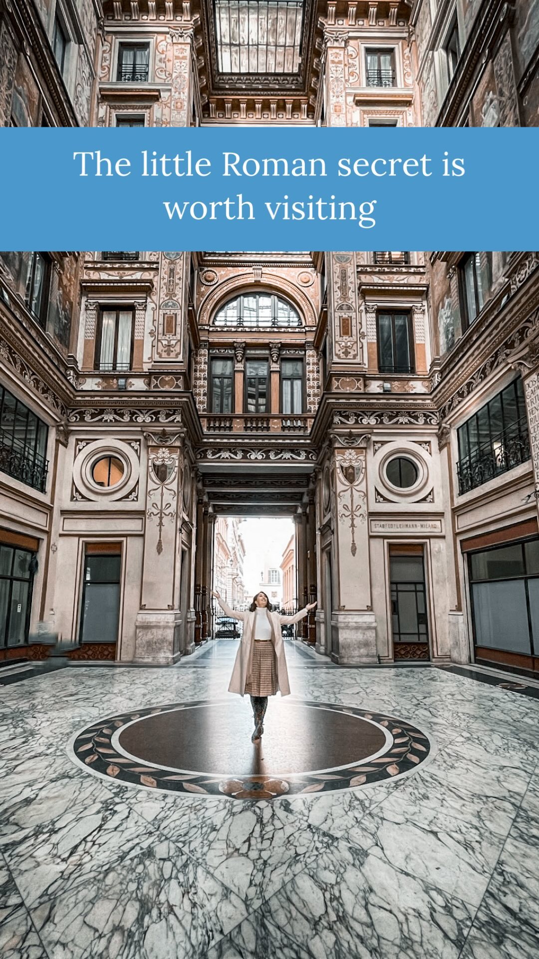 Mitra Talarman | Historian & Travel, Trevi Fountain