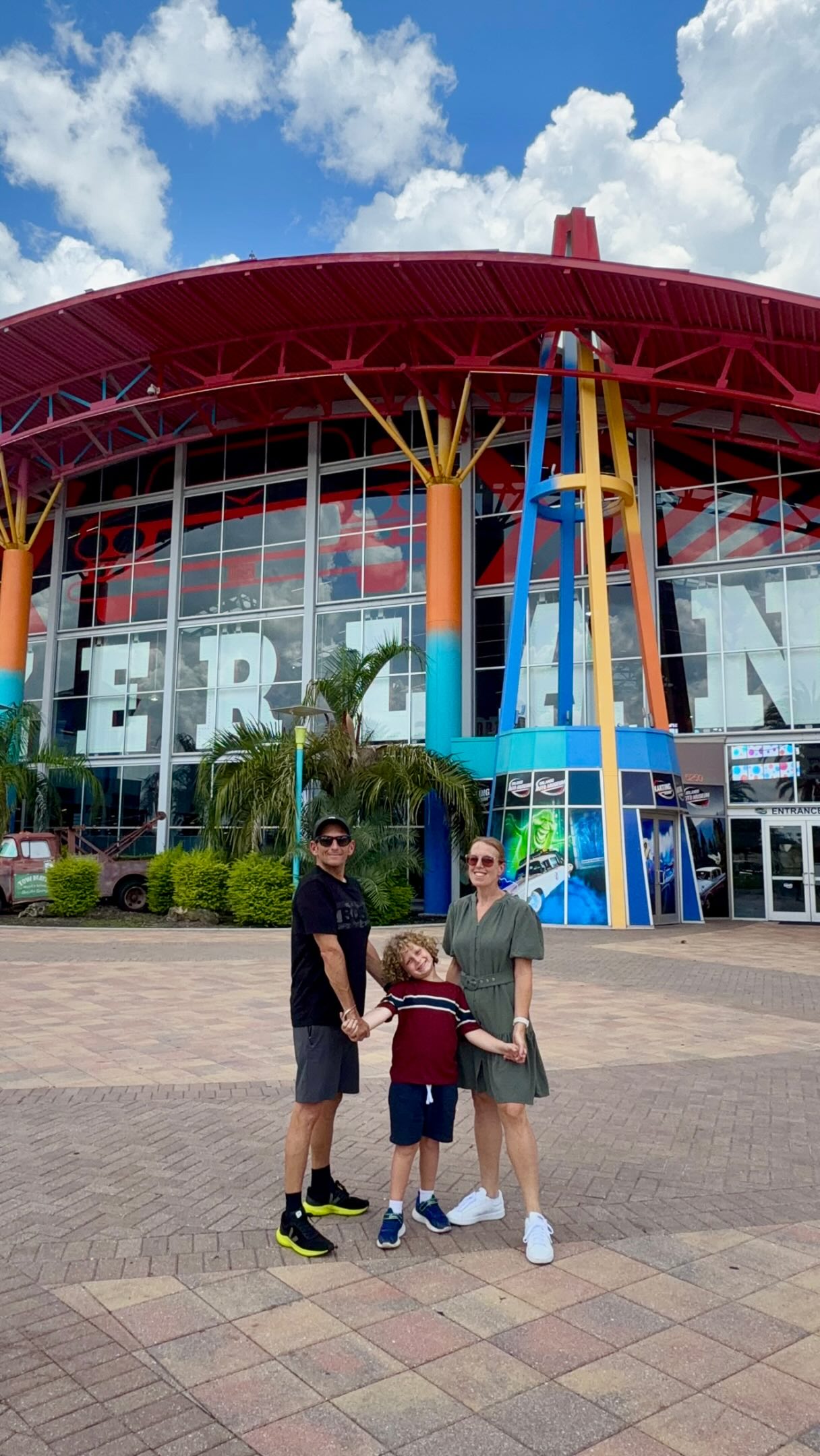 Valeria in Miami, Dezerland Park Orlando