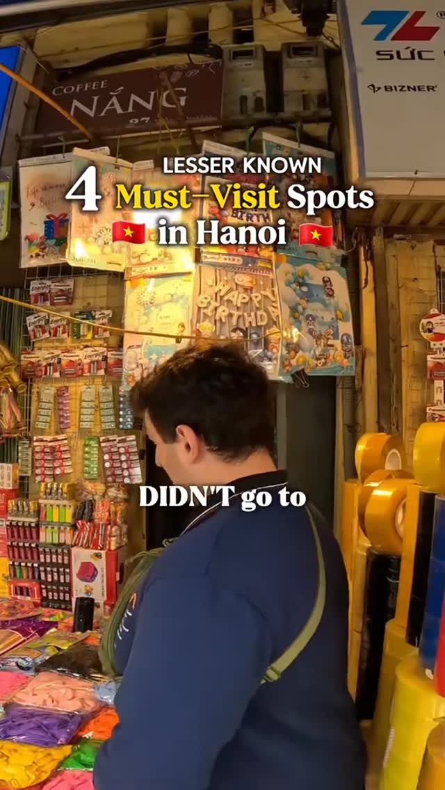 Stella Review Vietnam, Hoàn Kiếm Lake