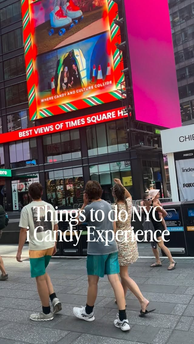 Sharon Schwarz, Times Square