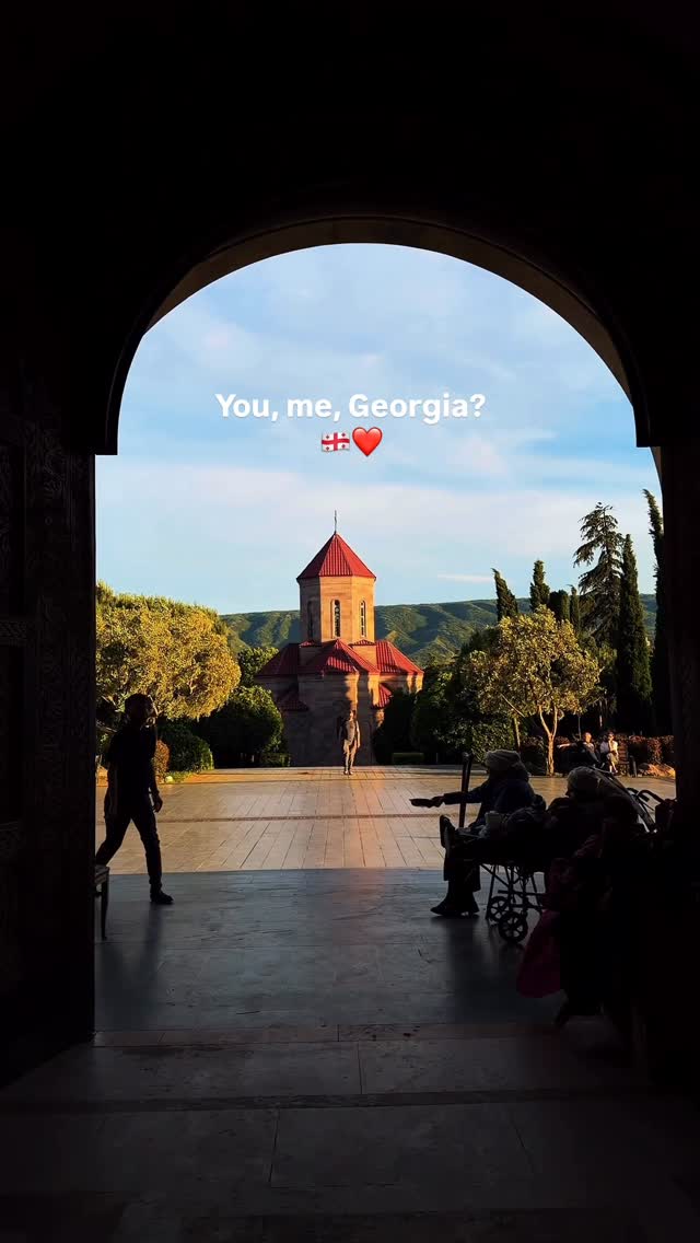 Qəndab Poladova, Holy Trinity Cathedral of Tbilisi