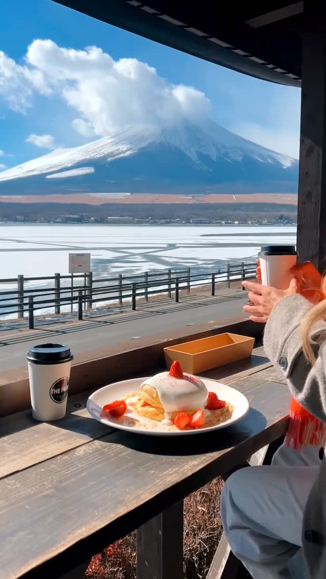Luke Cameron | Travel & Hotel Photographer, Lake Kawaguchi