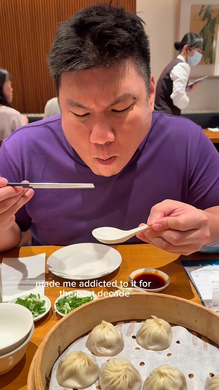 Eric, Hang Zhou Xiao Long Bao (Da'an)