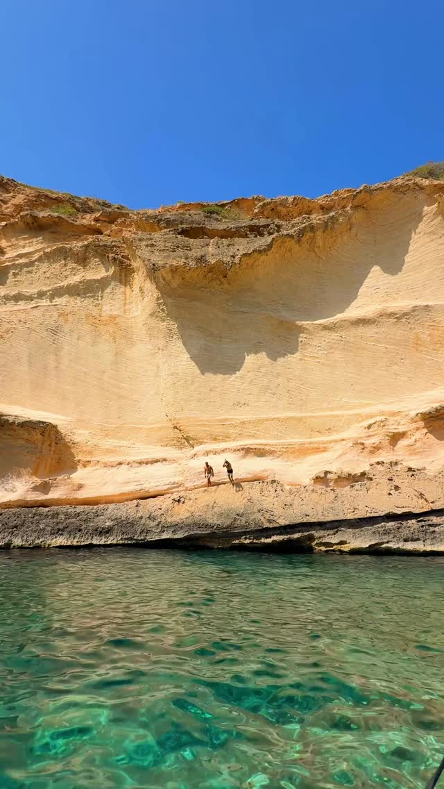 Molly Berry, Caló del Moro