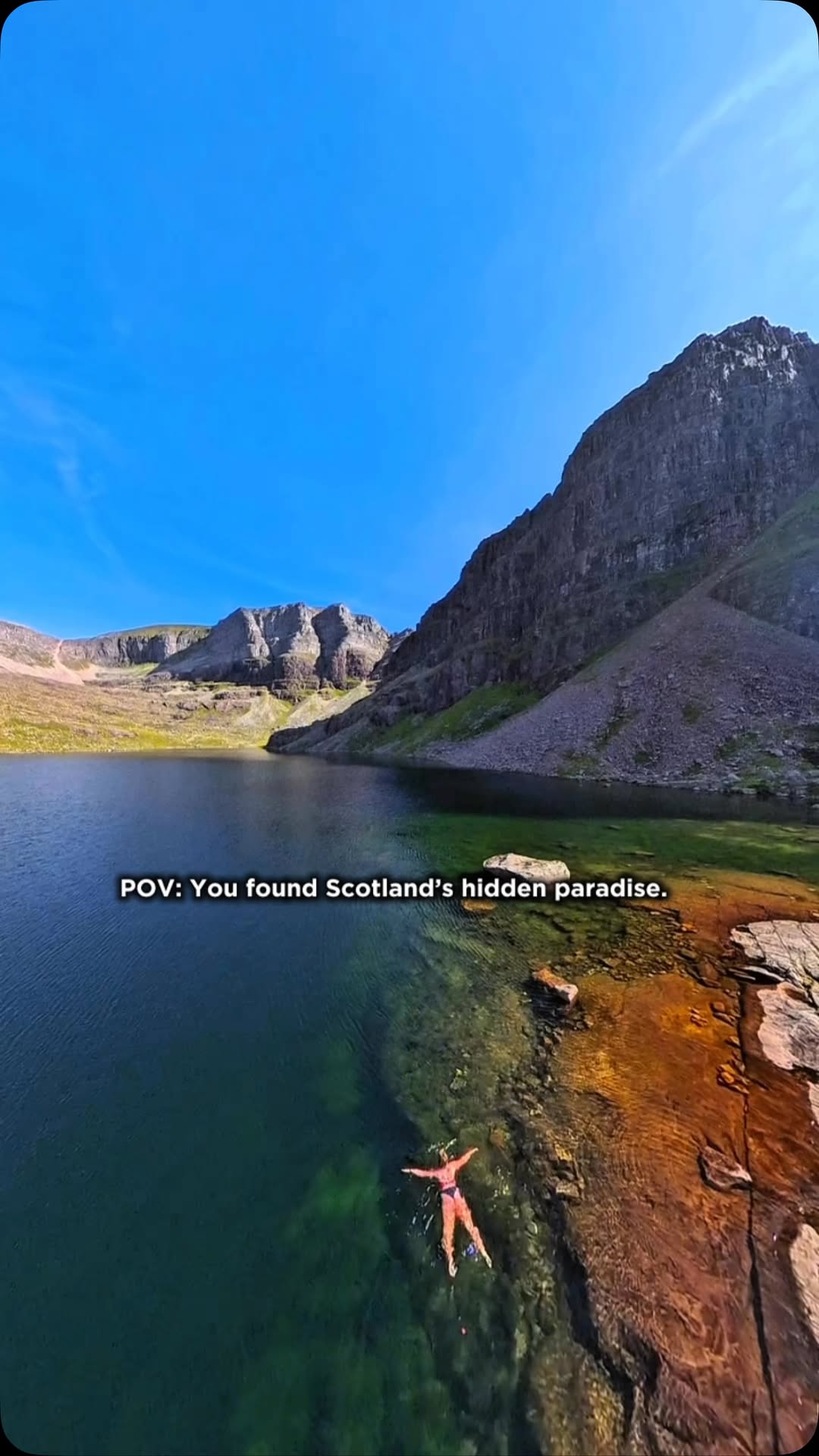 Zo Xplores 🌿 Outdoor content creator/ Scotland, Torridon Hills