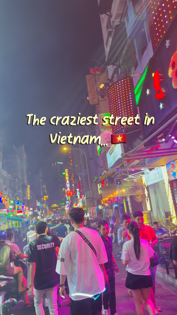 PairandPack | Travel Couple, Bui Vien Walking Street