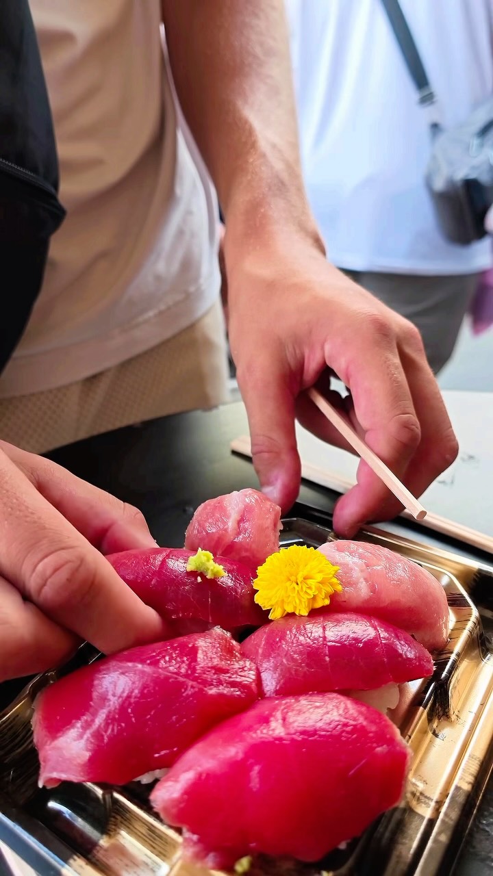 noahandabby.travels, Tsukiji Outer Market