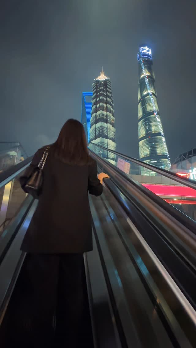 s i j i a, Oriental Pearl TV Tower