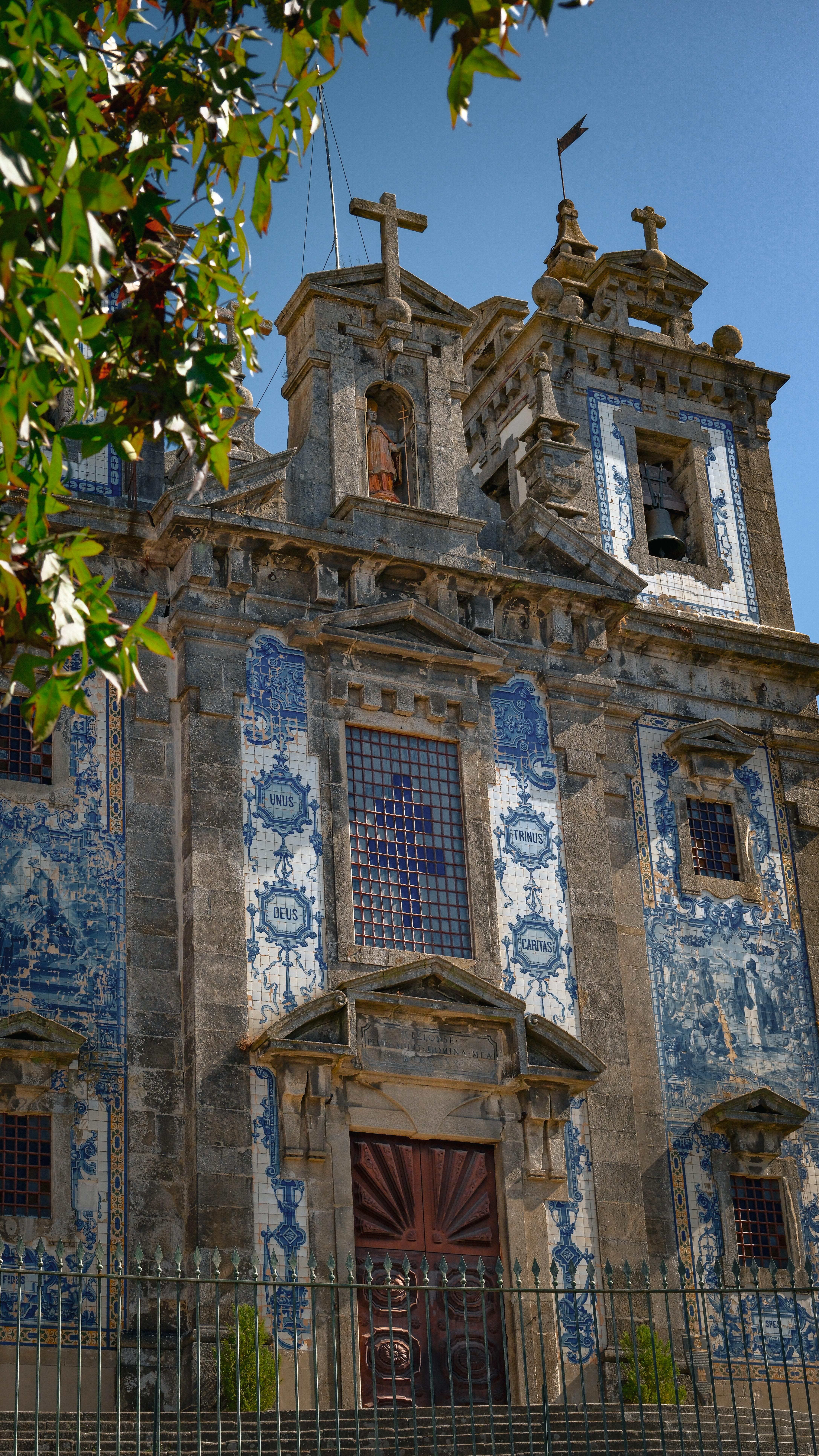Steven MiamTrotters | Travel Blogger, Porto Cathedral