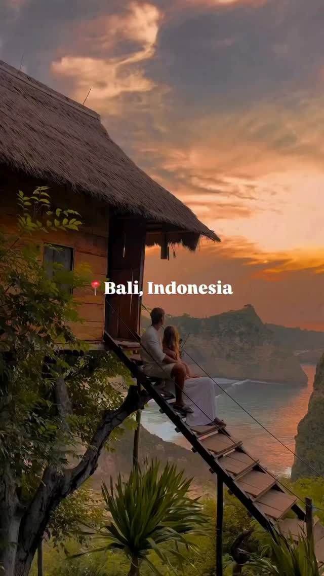 ❤️ Creative Travel Couples, Sacred Monkey Forest Sanctuary