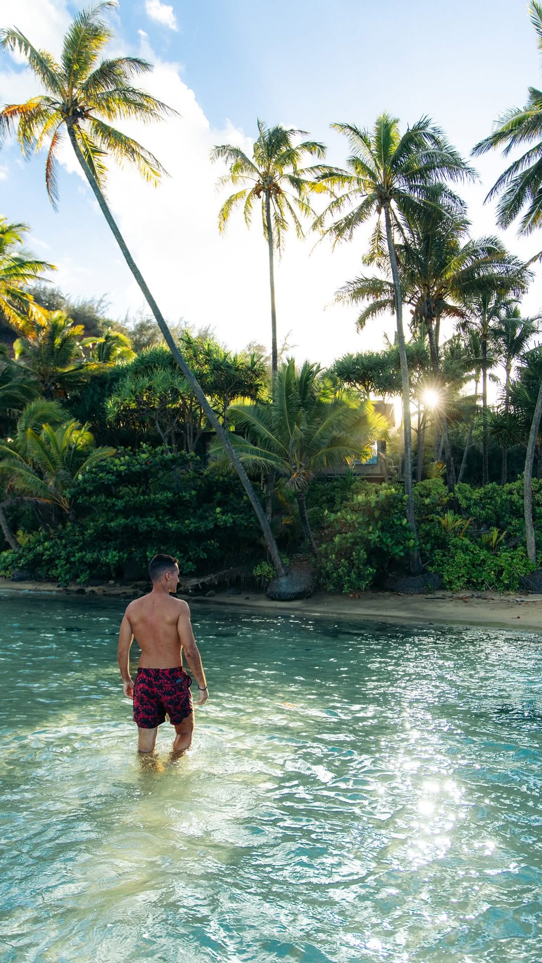 MARCO | TRAVEL + ADVENTURE 🌍, Waikiki