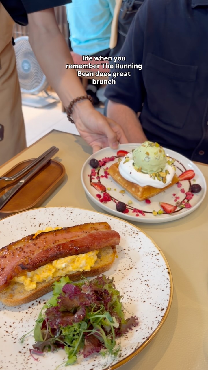 Lien Sterkens, The Running Bean Phan Xích Long - Coffee and Brunch
